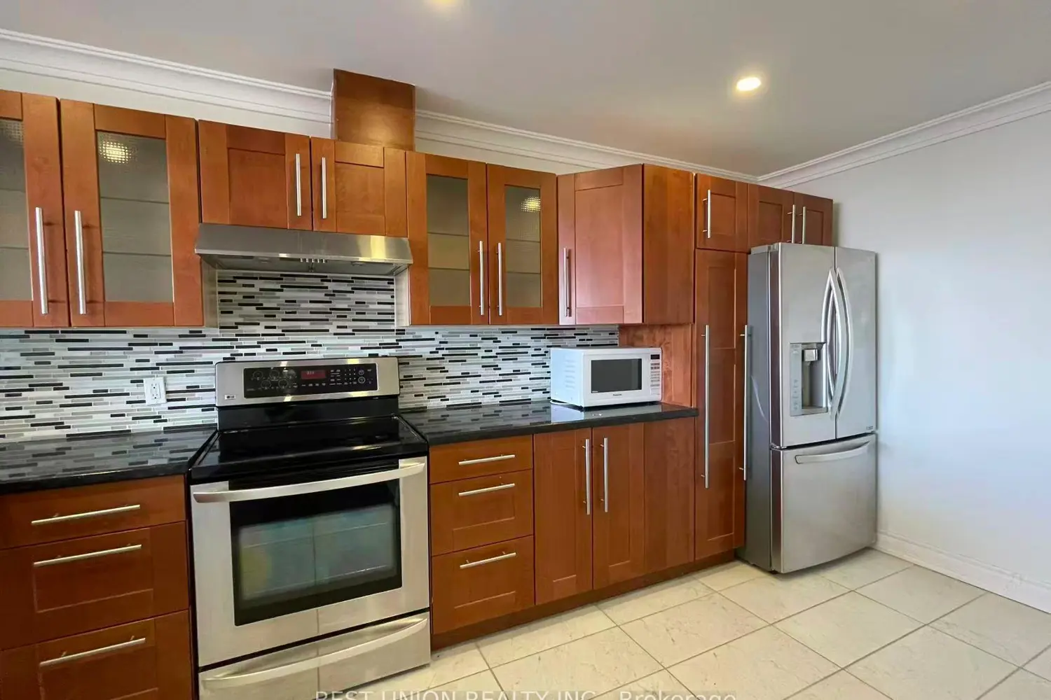 Additional image 4 of 45 Sunrise Avenue 1705
