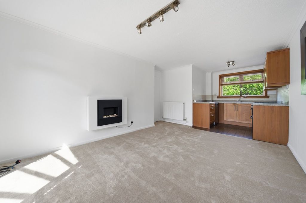 Additional image 4 of 1 bed flat for saleCastle Avenue, Carronshore, Falkirk FK2
