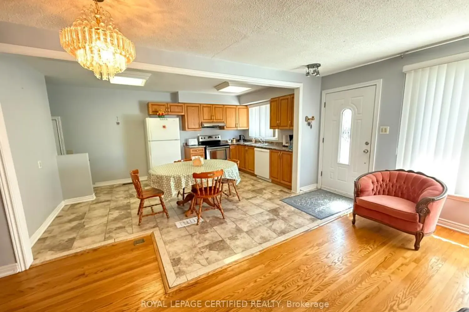 36 Watson Crescent photo 3