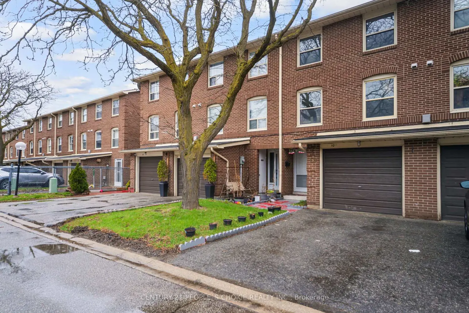 10 Eden Park Drive