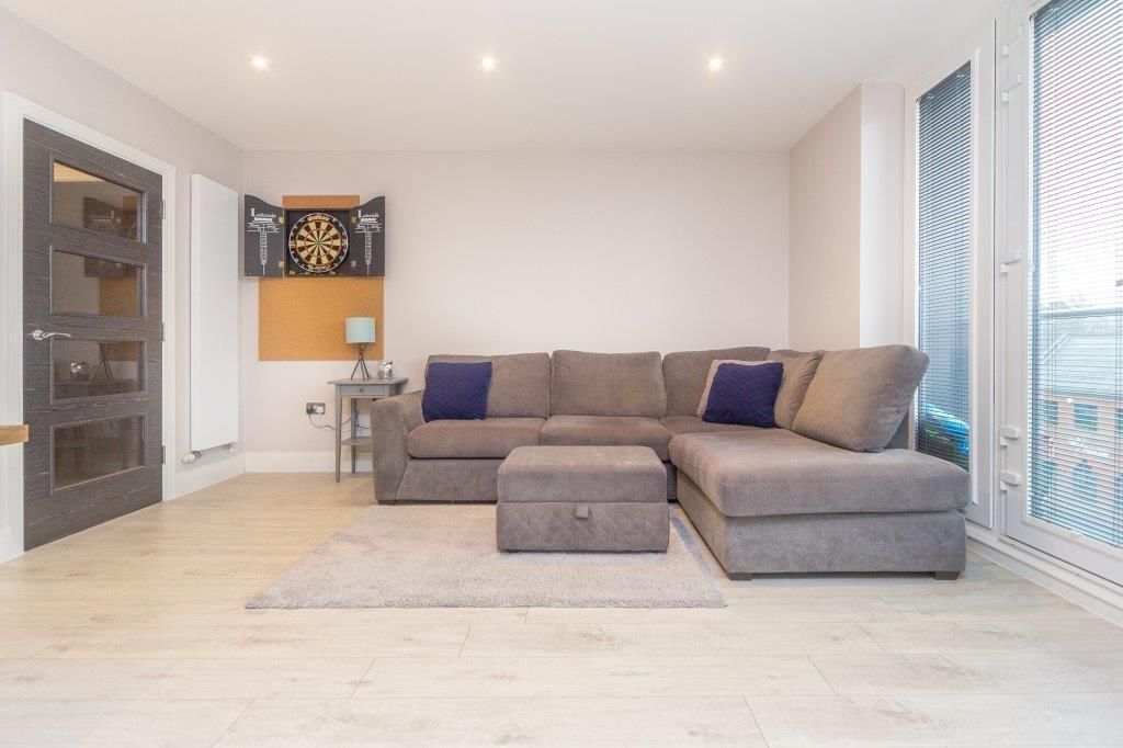 Additional image 2 of 2 bed flat for saleFleet, Hampshire GU51