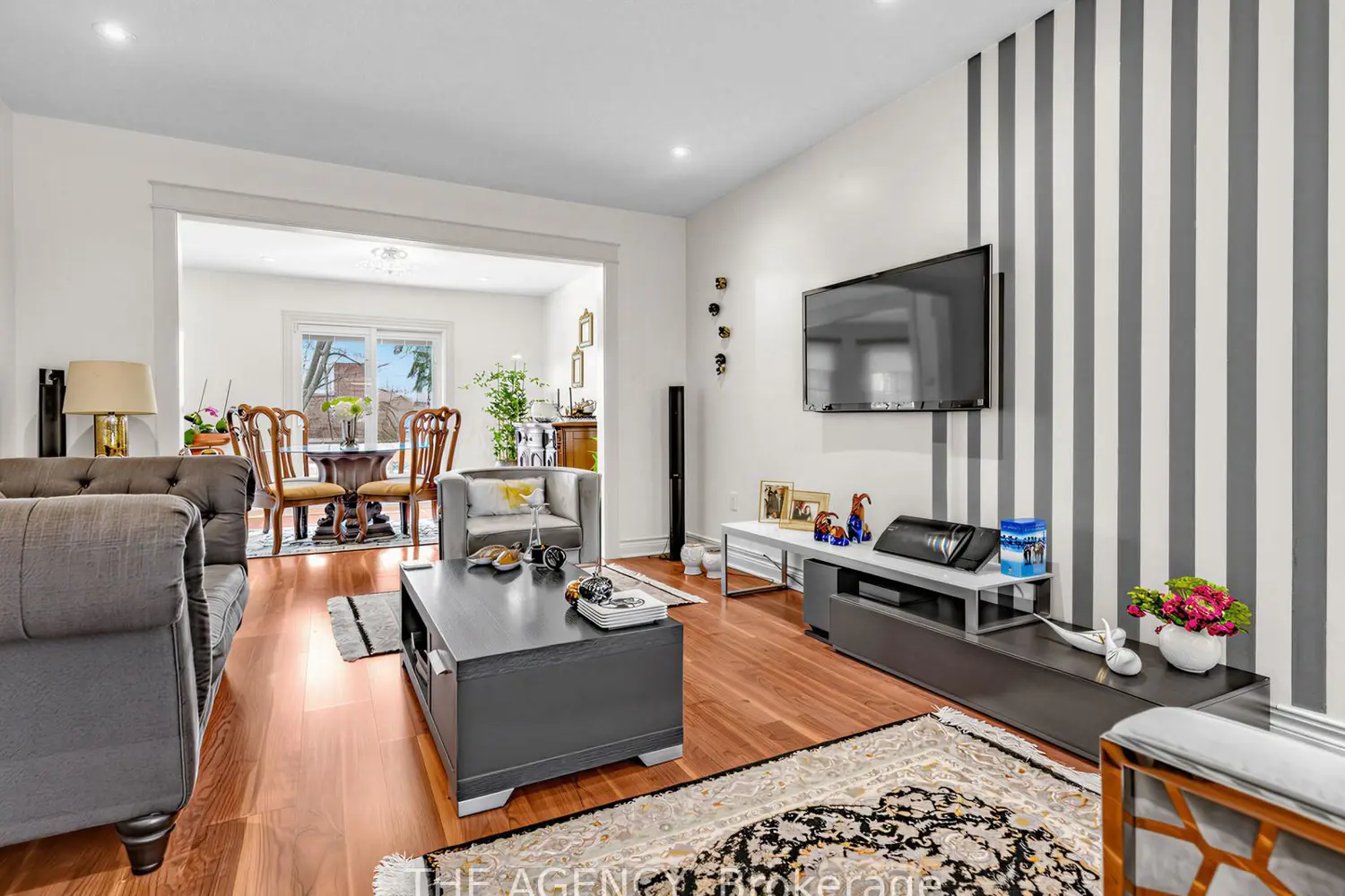 146 Crosby Avenue photo 3
