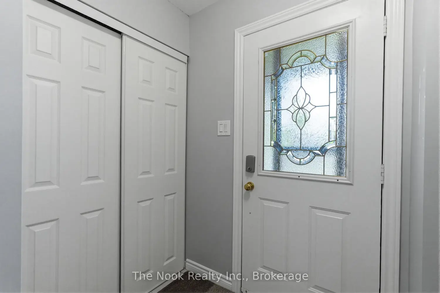 15 Chance Court photo 3