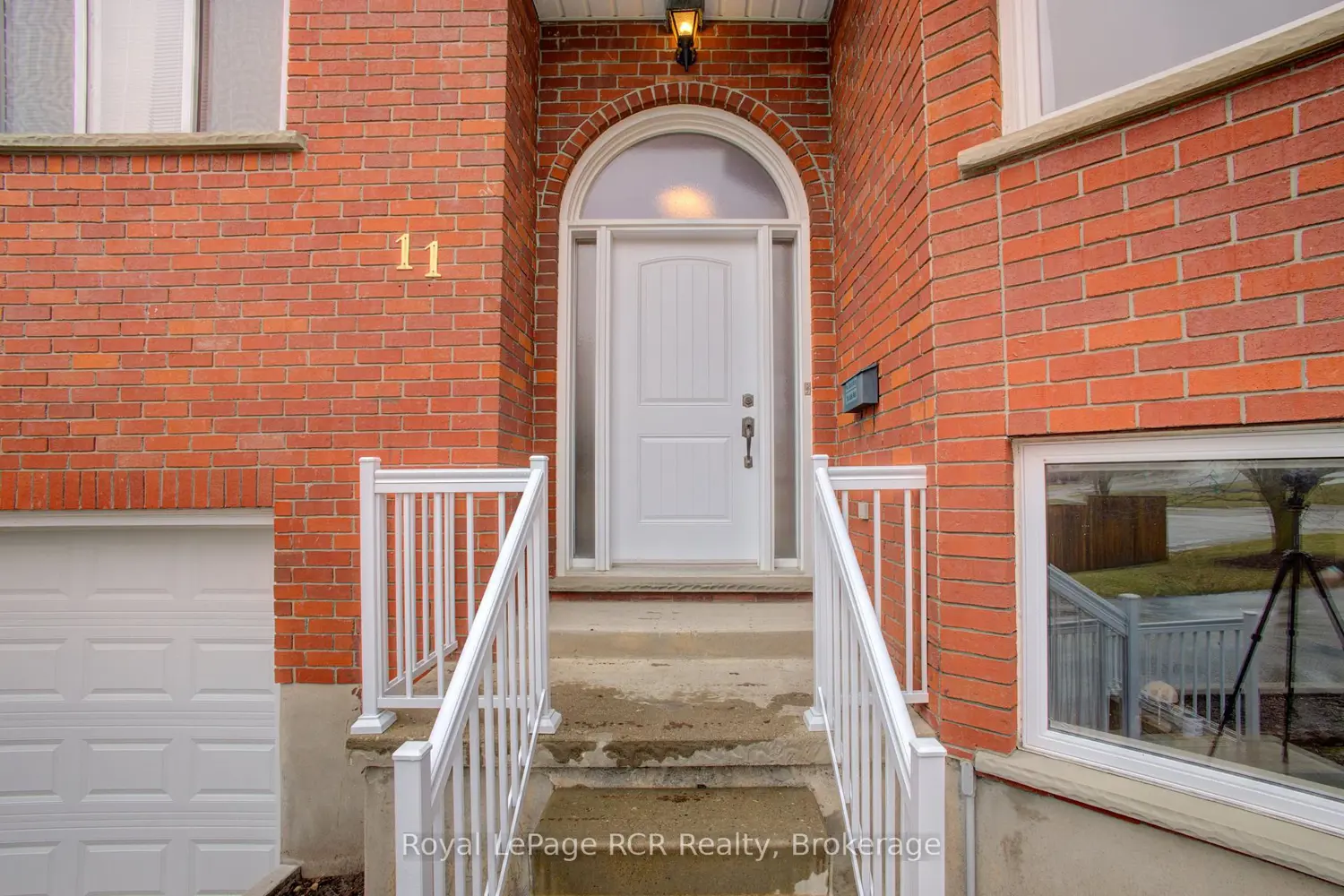 11 Bonniewood Drive
