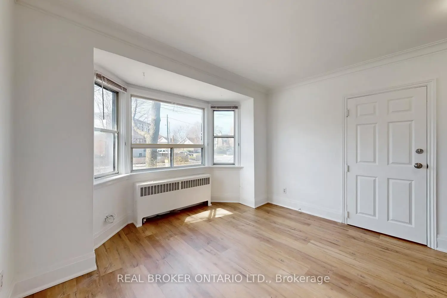 Additional image 5 of 451 Donlands Avenue
