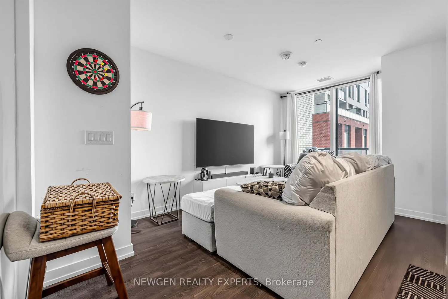 Additional image 8 of 3100 Keele Street 640