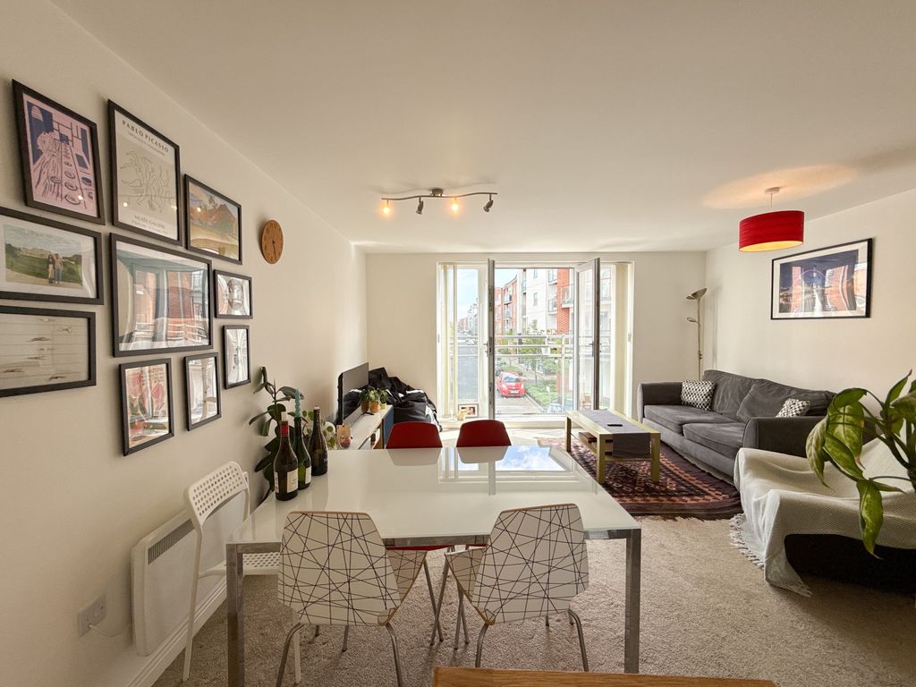 Additional image 5 of 2 bed flat for saleWorsdell Drive, Gateshead NE8