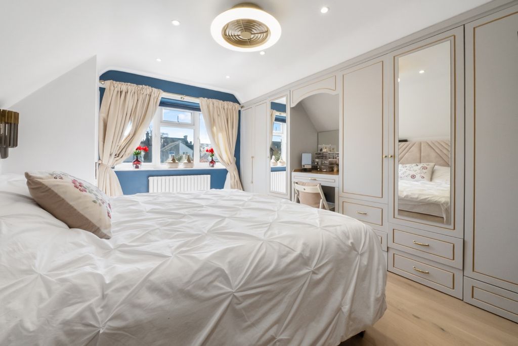Additional image 10 of 4 bed detached bungalow for saleLaurel Avenue, Gravesend DA12
