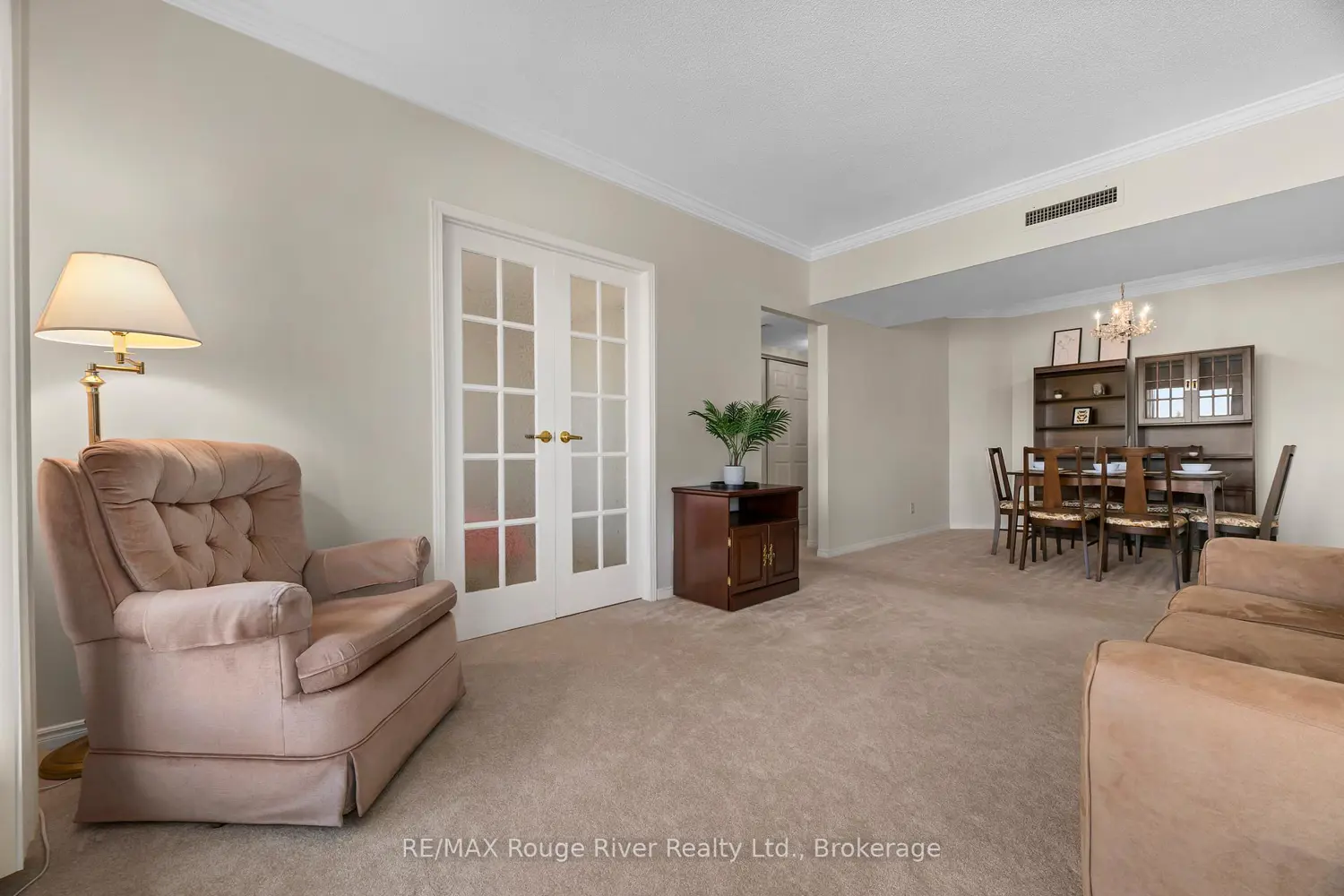 40 Auburn Street 304 photo 5