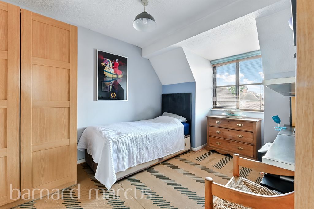 Additional image 7 of 2 bed detached house for saleFairfield Close, Ewell, Epsom KT19