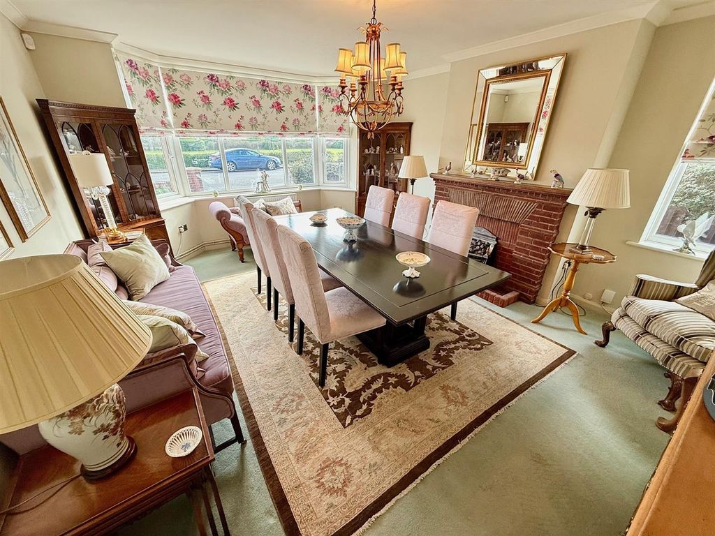 Additional image 3 of 4 bed detached house for saleMarine Crescent, Great Yarmouth NR30