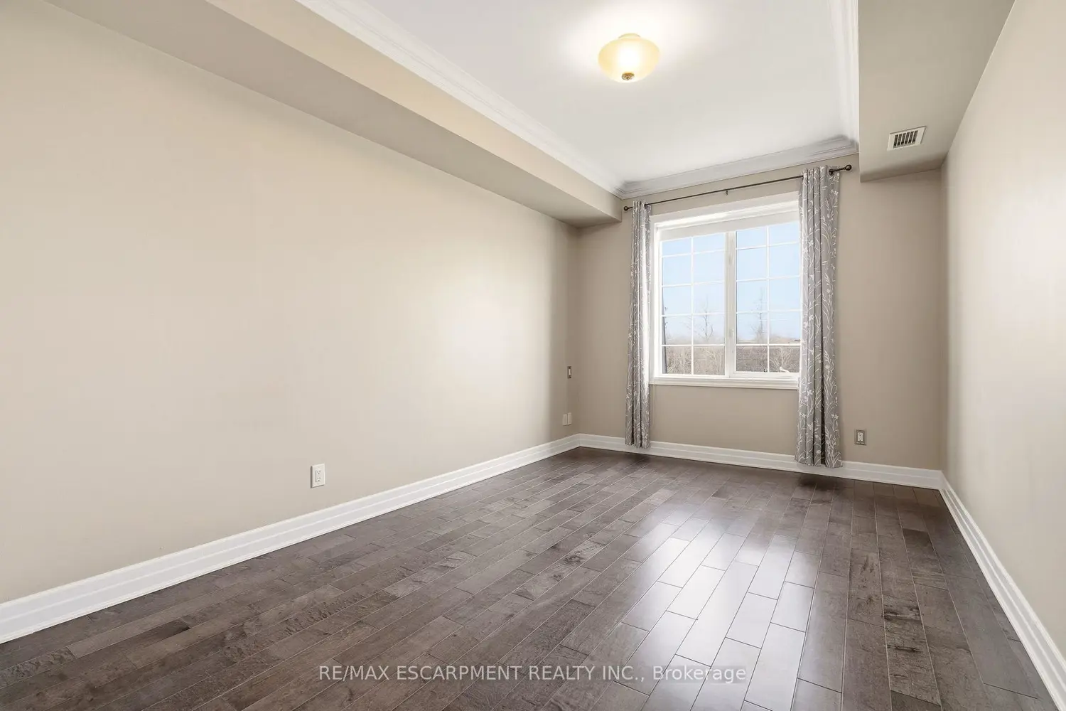 Additional image 8 of 2300 Upper Middle Road 308
