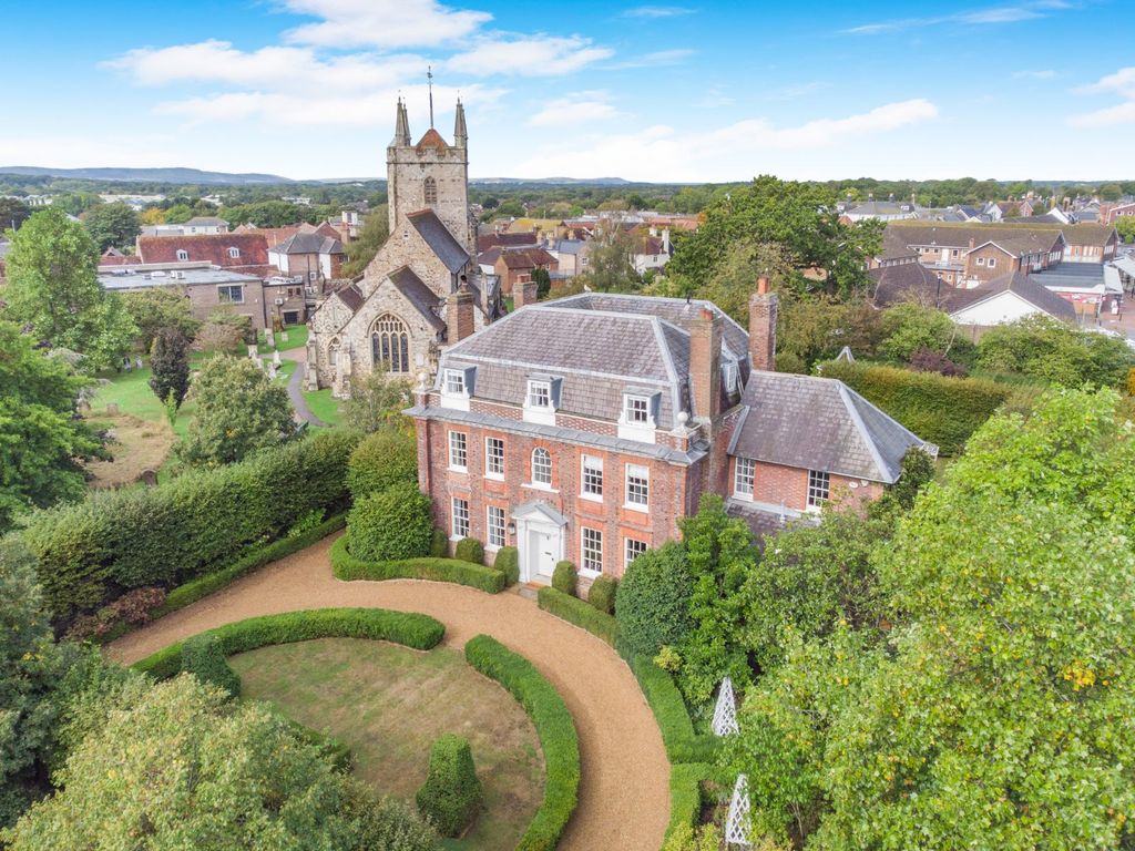 7 bed detached house for saleVicarage Road, Hailsham, East Sussex BN27