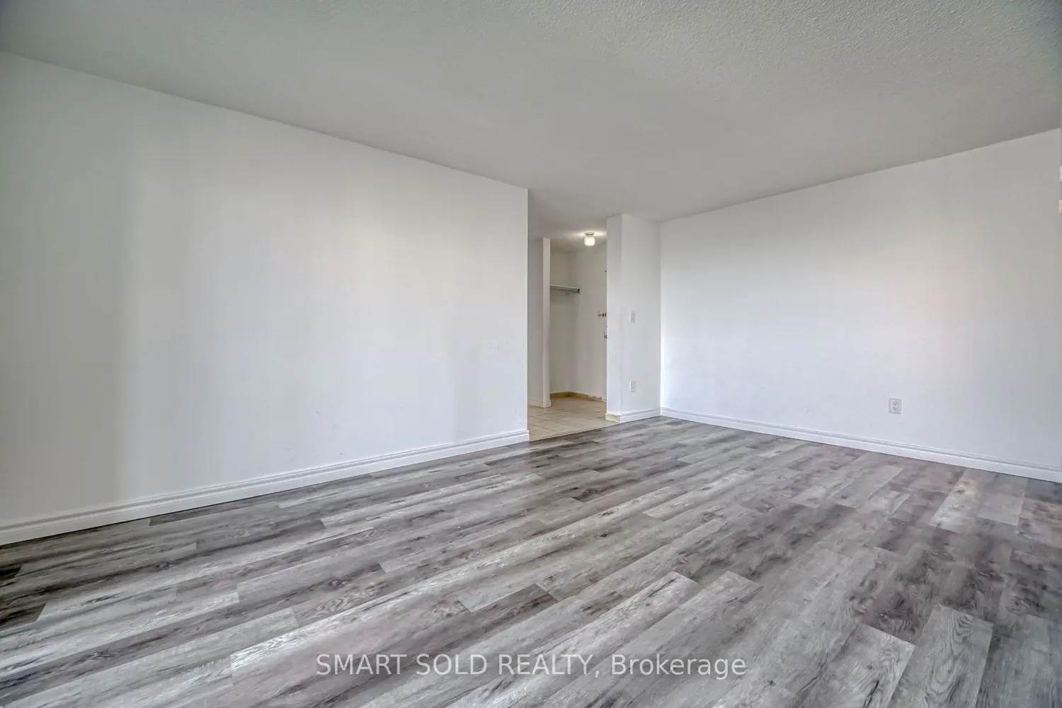 Additional image 7 of 10 Stonehill Court 1009