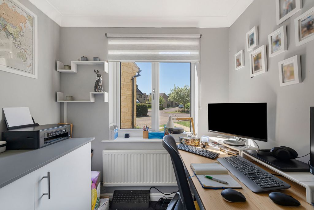 Additional image 10 of 4 bed detached house for saleCrabtree Park, Fairford, Gloucestershire GL7