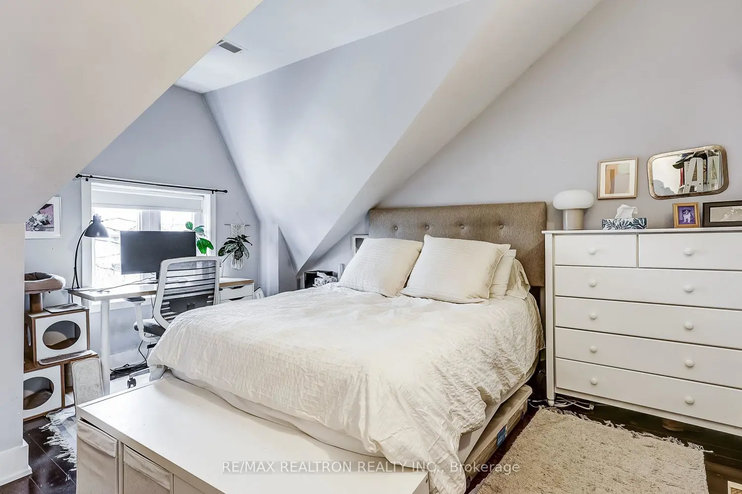 Additional image 13 of 588 Ossington Avenue