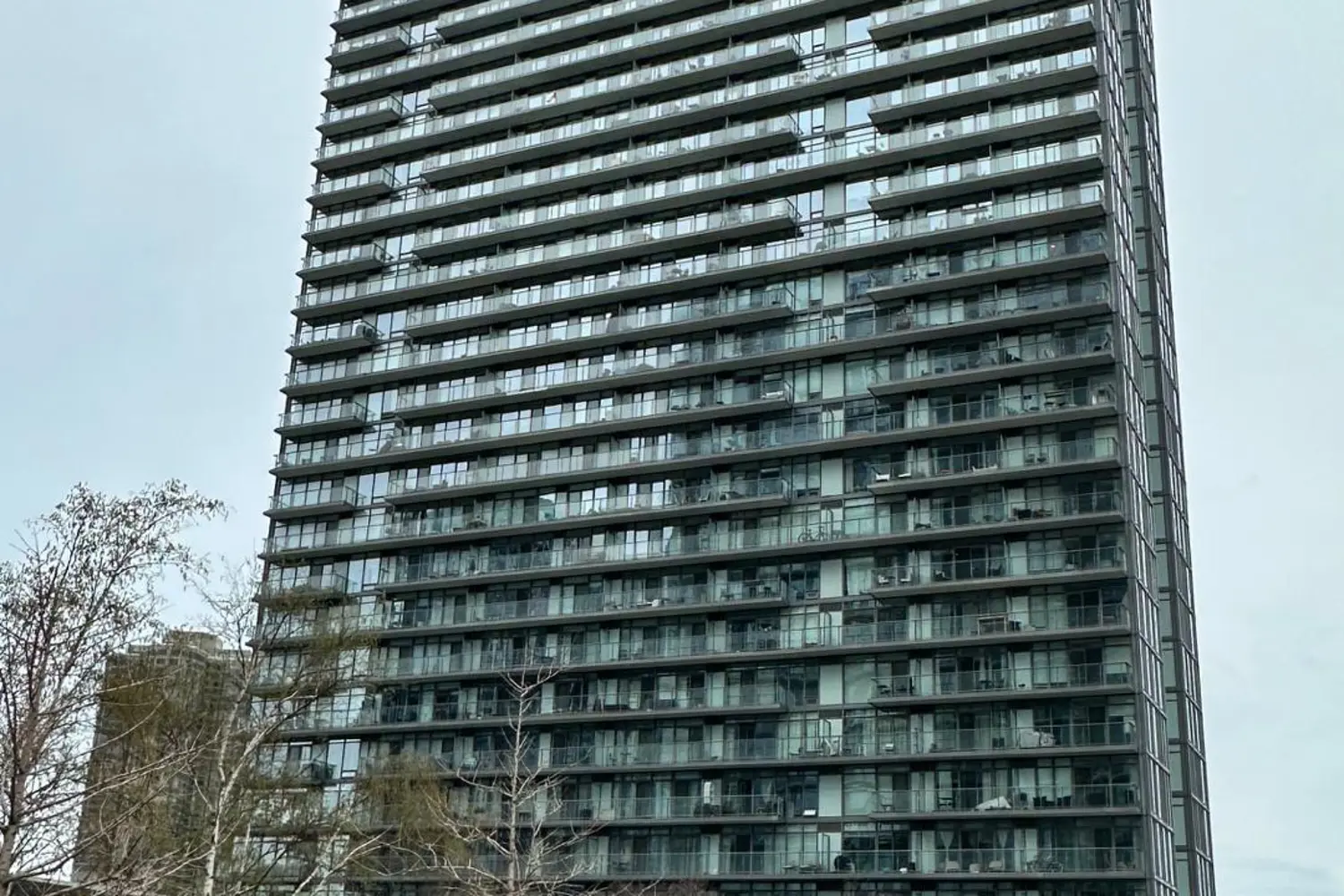 105 The Queensway Avenue 3213