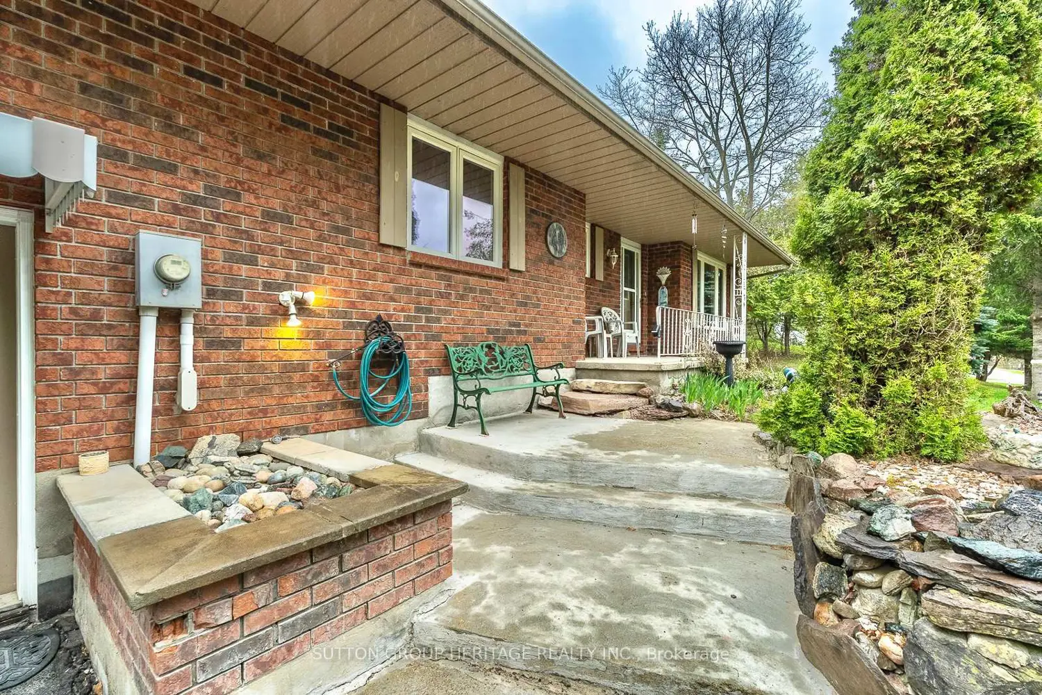 228 Pirates Glen Drive photo 5