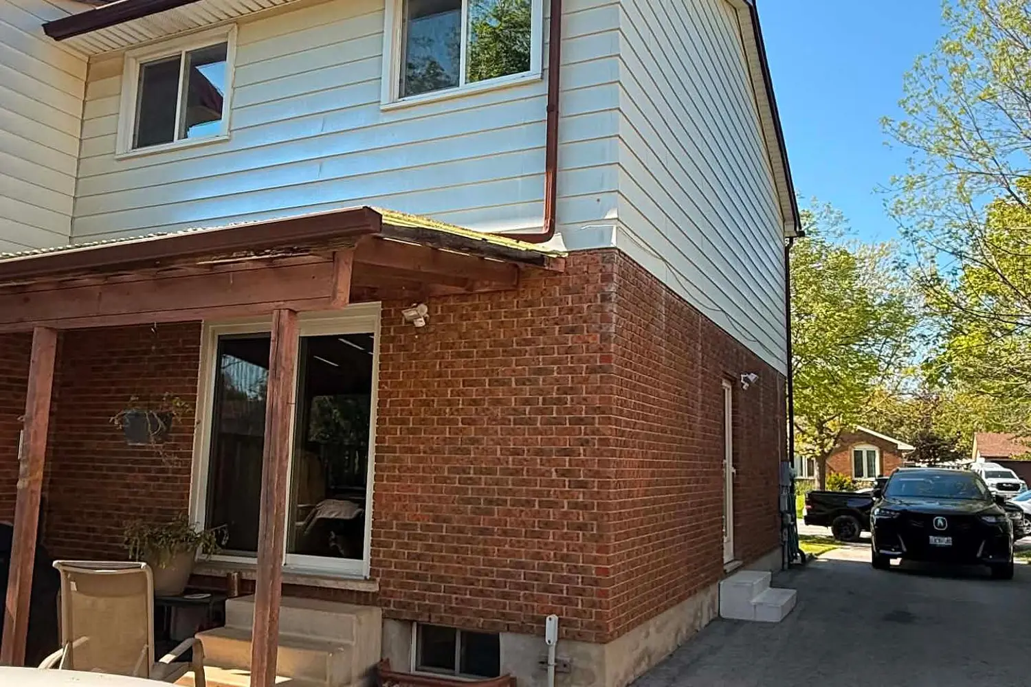 38 Dougherty Crescent photo 2