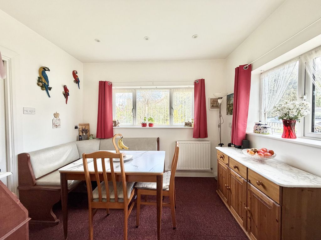 Additional image 7 of 3 bed bungalow for saleMadeira Lane, Freshwater PO40