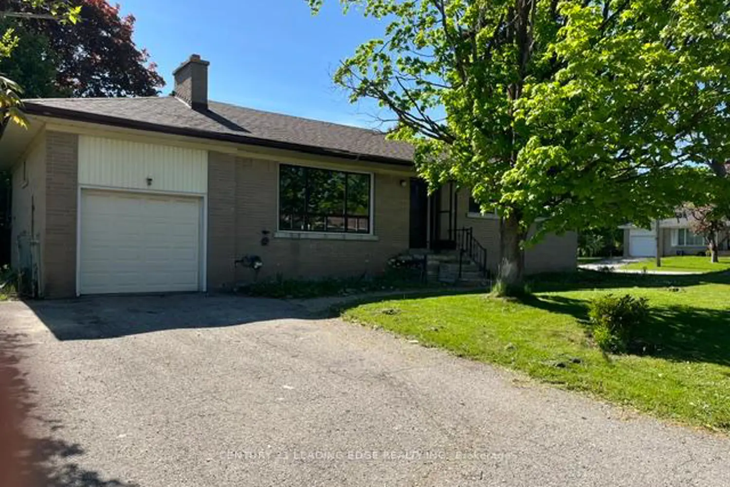 2 Honeybourne Crescent
