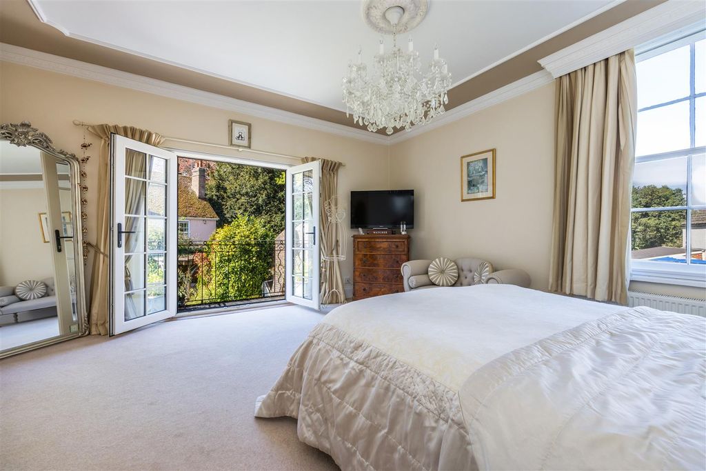 Additional image 11 of 5 bed property for saleCastle Street, Portchester PO16