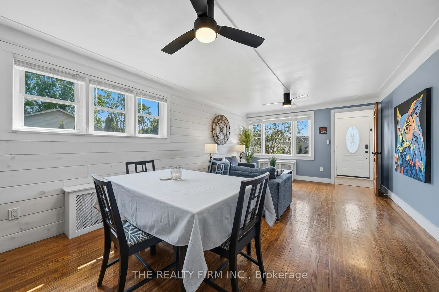 599 John Street photo 5