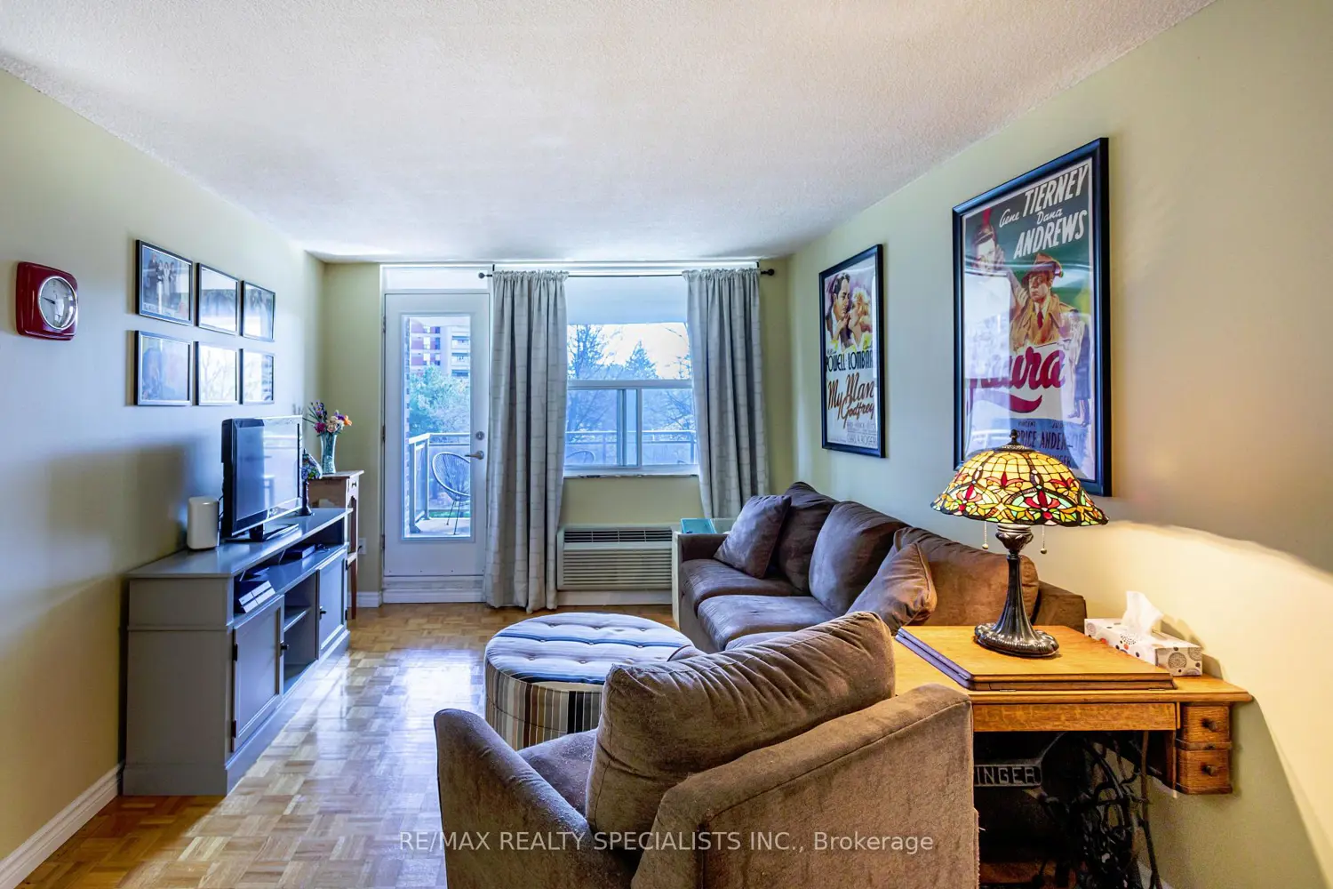966 Inverhouse Drive 402