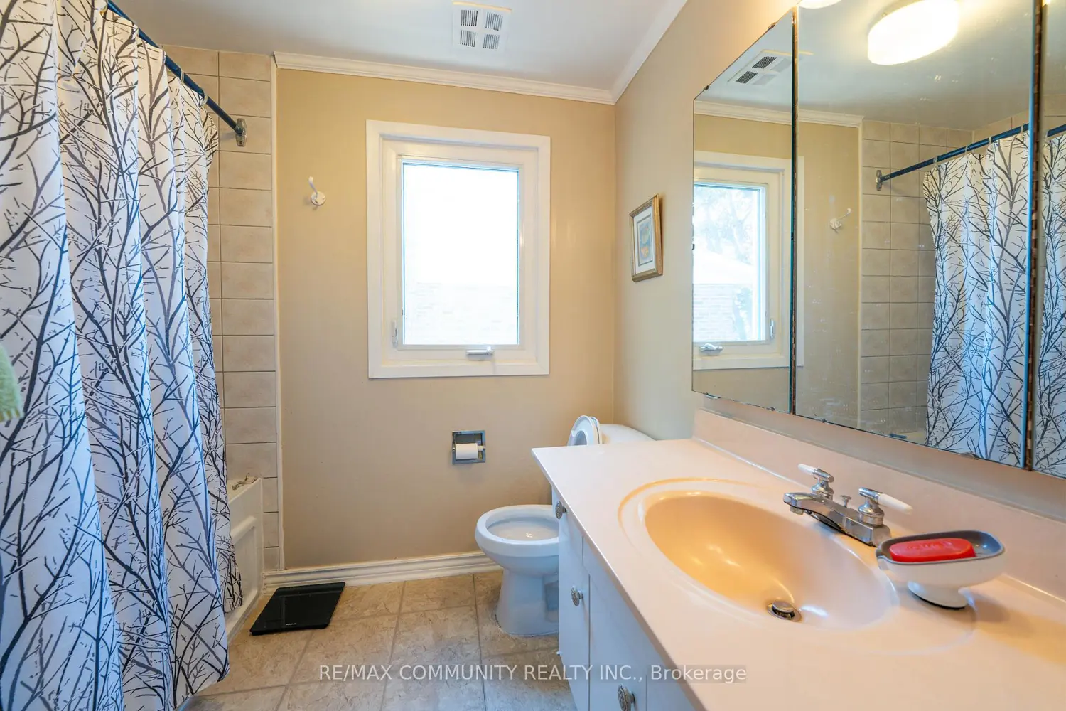 Additional image 12 of 588 Huntingwood Drive