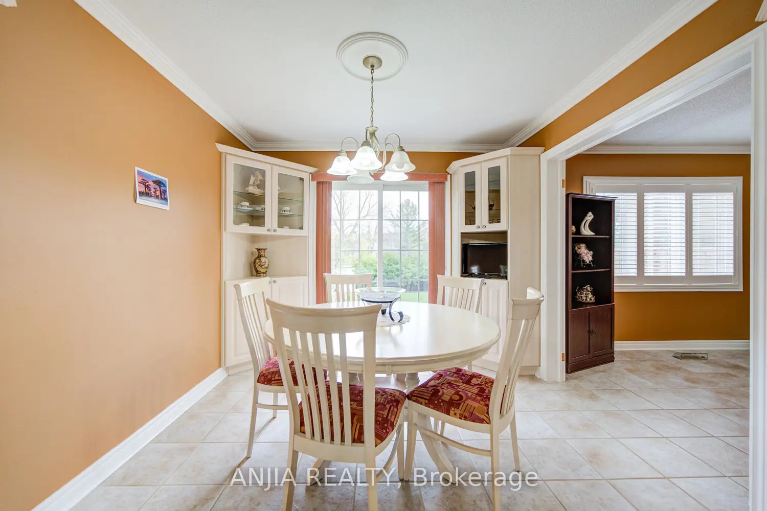 Additional image 6 of 48 Upton Crescent