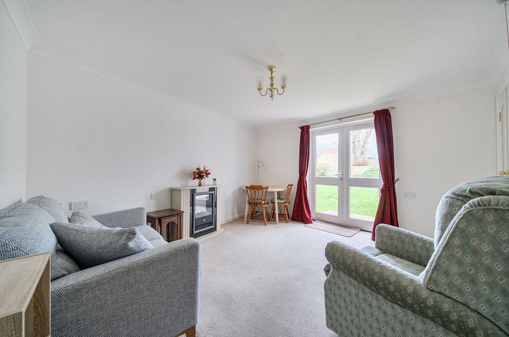 Additional image 2 of 1 bed flat for saleSwan Lane, Faringdon, Oxfordshire SN7