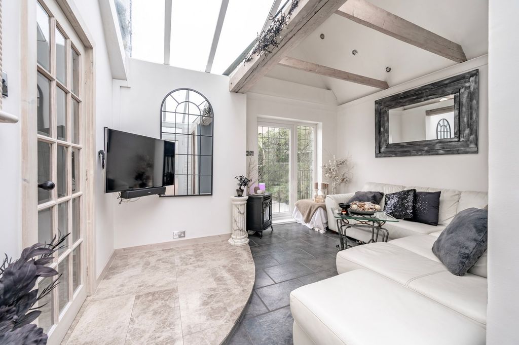 Additional image 4 of 3 bed detached house for saleBalmoral Avenue, Great Yarmouth NR30