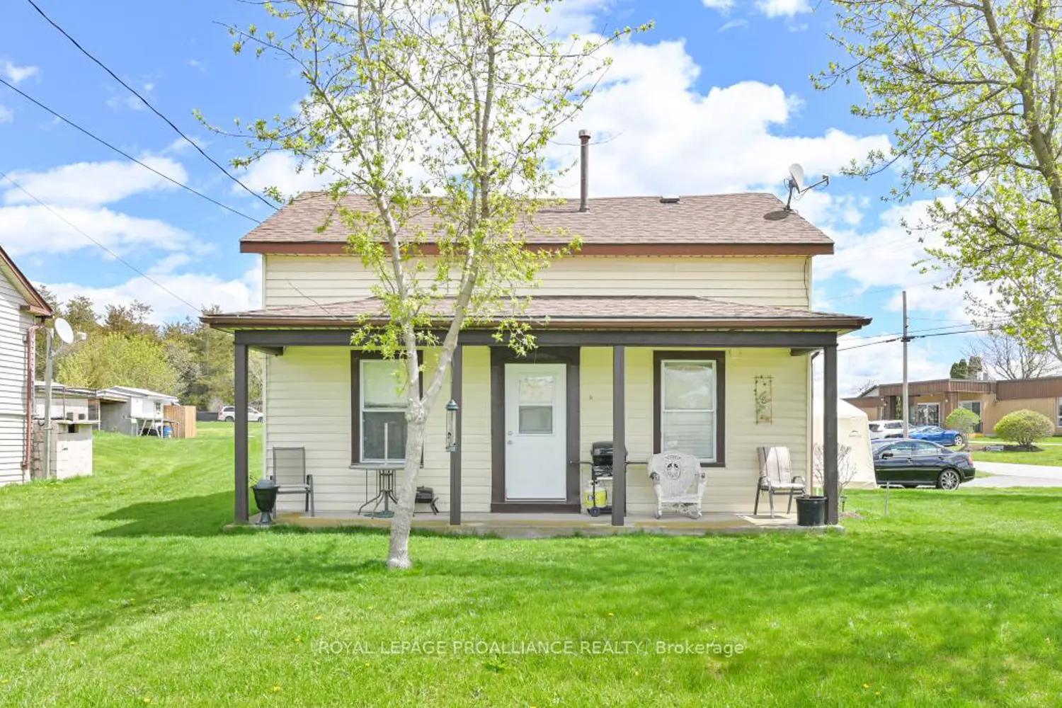 45 Black Diamond Road photo 3