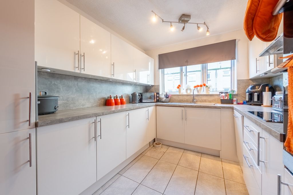 Additional image 9 of 4 bed terraced house for saleDundas Street, Grangemouth FK3