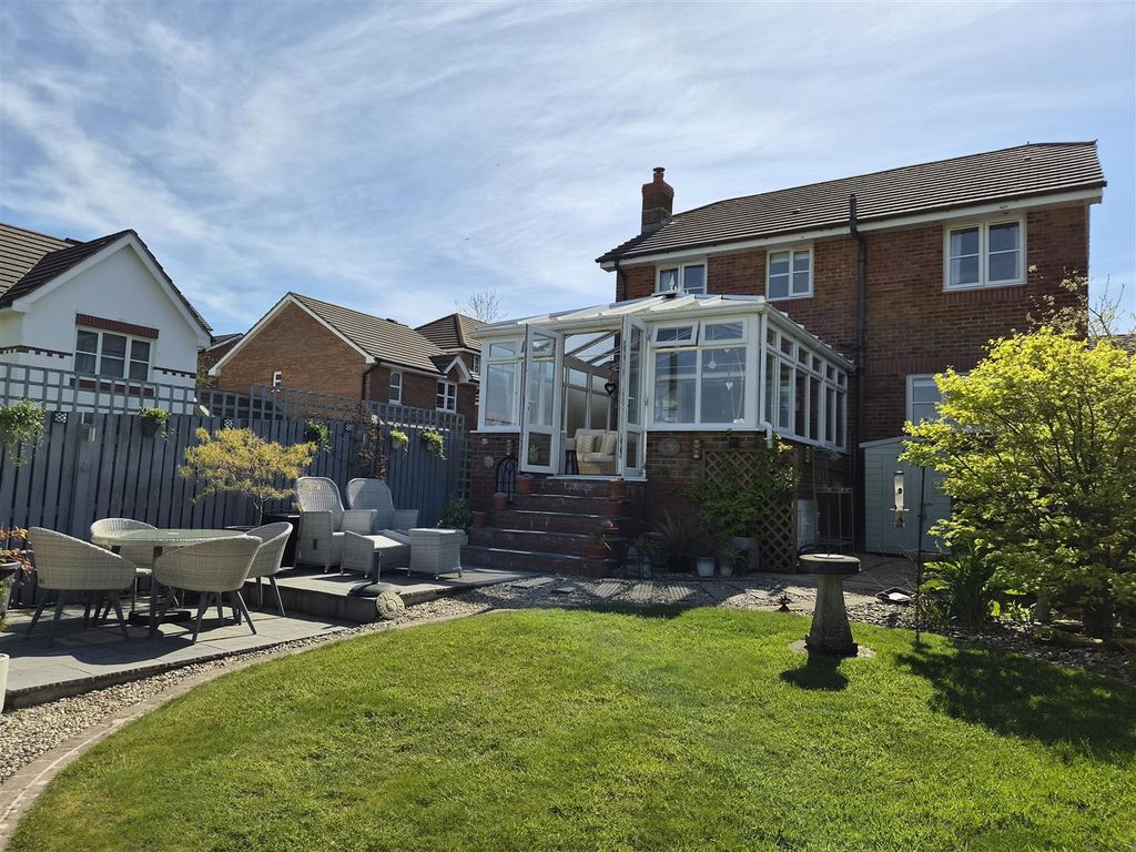 Additional image 3 of 4 bed detached house for salePentreath Close, Fowey PL23