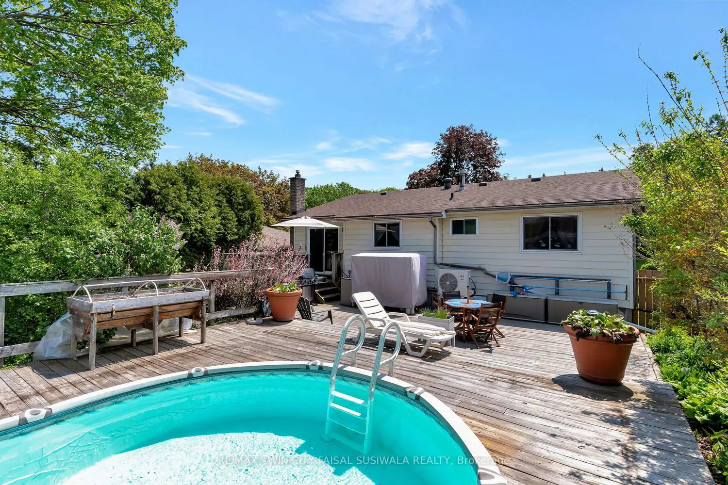 224 Erindale Crescent