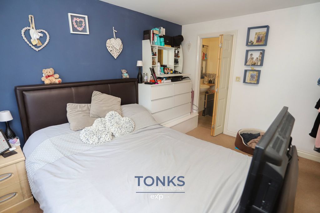 Additional image 24 of 5 bed detached house for saleCavalier Drive, Halesowen B63