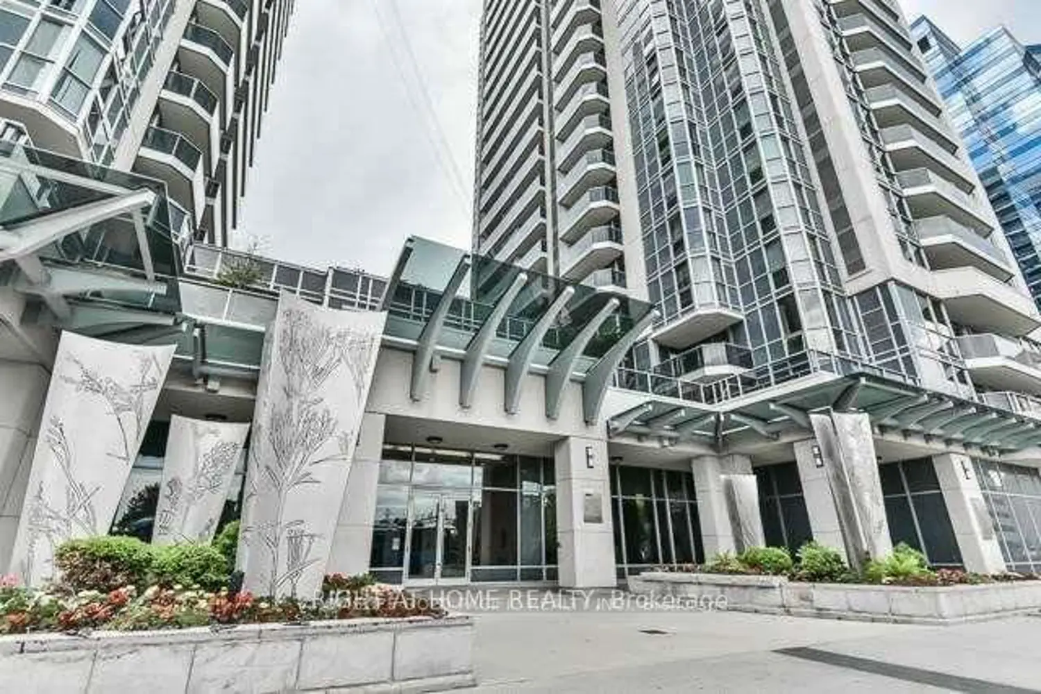 5791 Yonge Street 1808