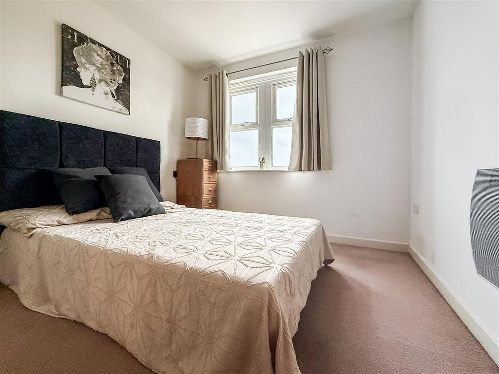 Additional image 12 of 2 bed flat for saleOysell Gardens, Portchester PO16