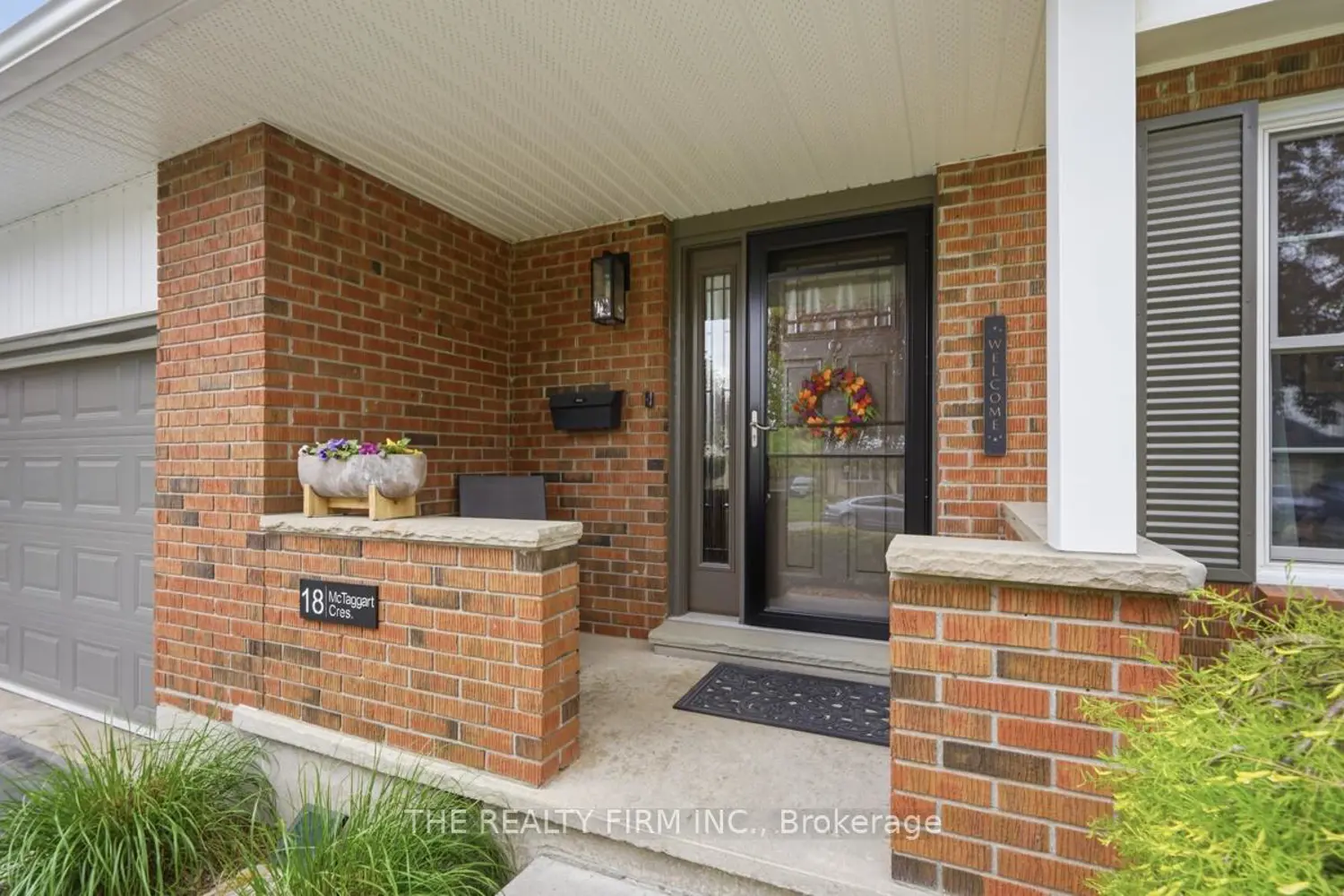 18 Mctaggart Crescent