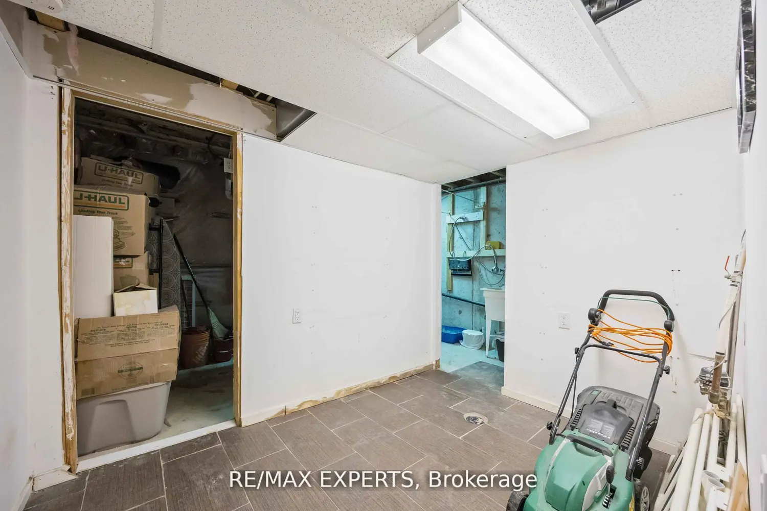 Additional image 19 of 19B Oak Street