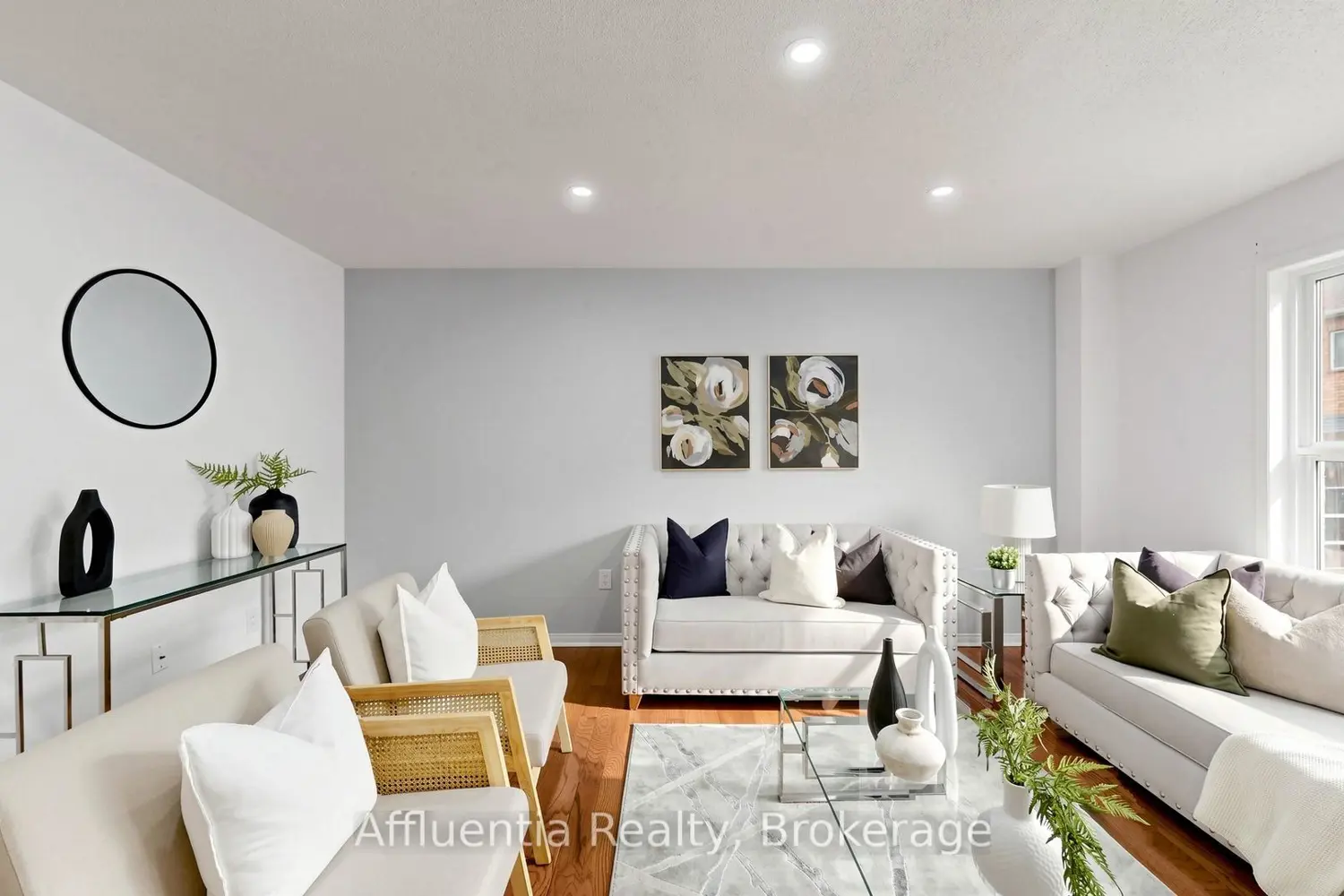 5714 Jenvic Grove photo 2