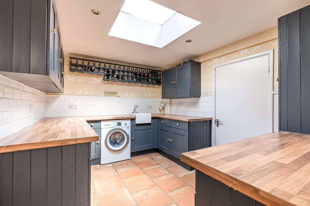 Additional image 19 of 6 bed detached house for saleHollies Drive, Mucklow Hill, Halesowen B62
