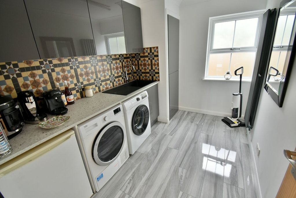 Additional image 7 of 6 bed detached house for saleGolf Links Road, Ferndown BH22