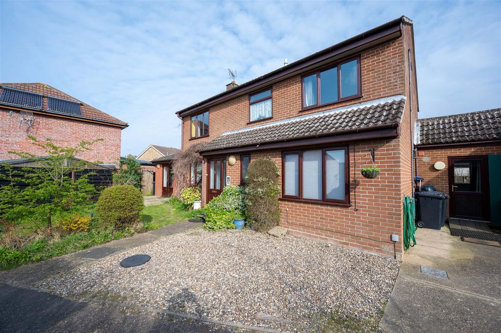 Additional image 31 of 5 bed detached house for saleFell Way, Bradwell, Great Yarmouth NR31