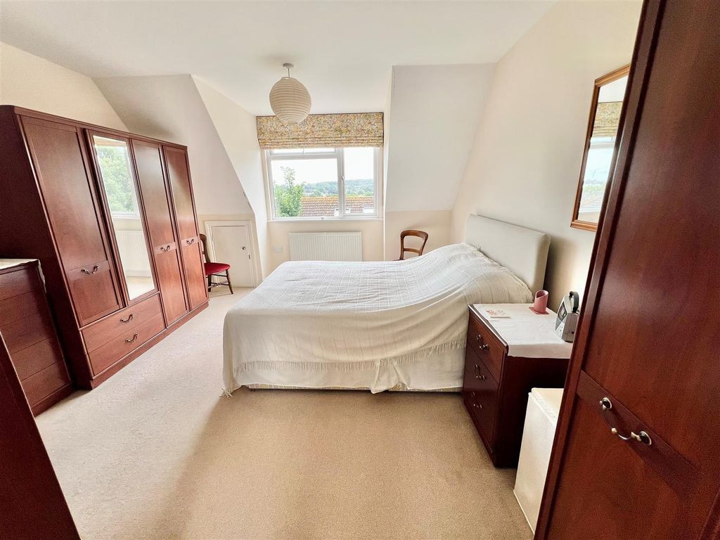 Additional image 12 of 4 bed detached house for saleFreshwater, Isle Of Wight PO40