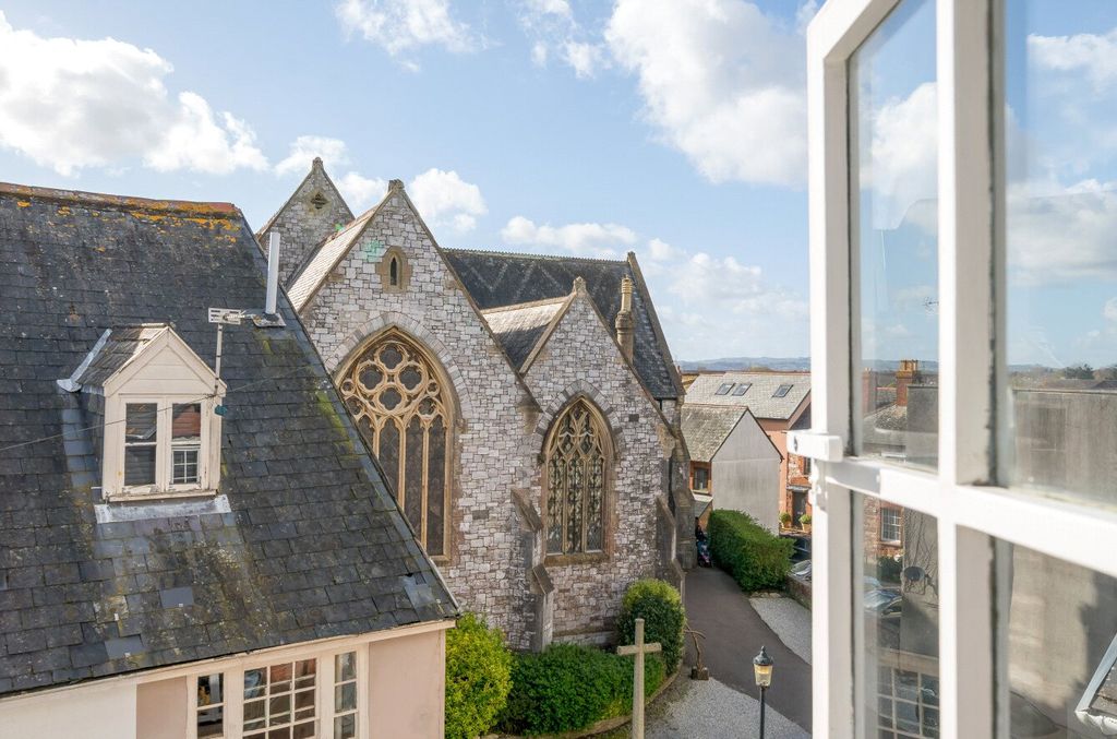 Additional image 2 of 4 bed flat for saleTopsham, Devon EX3