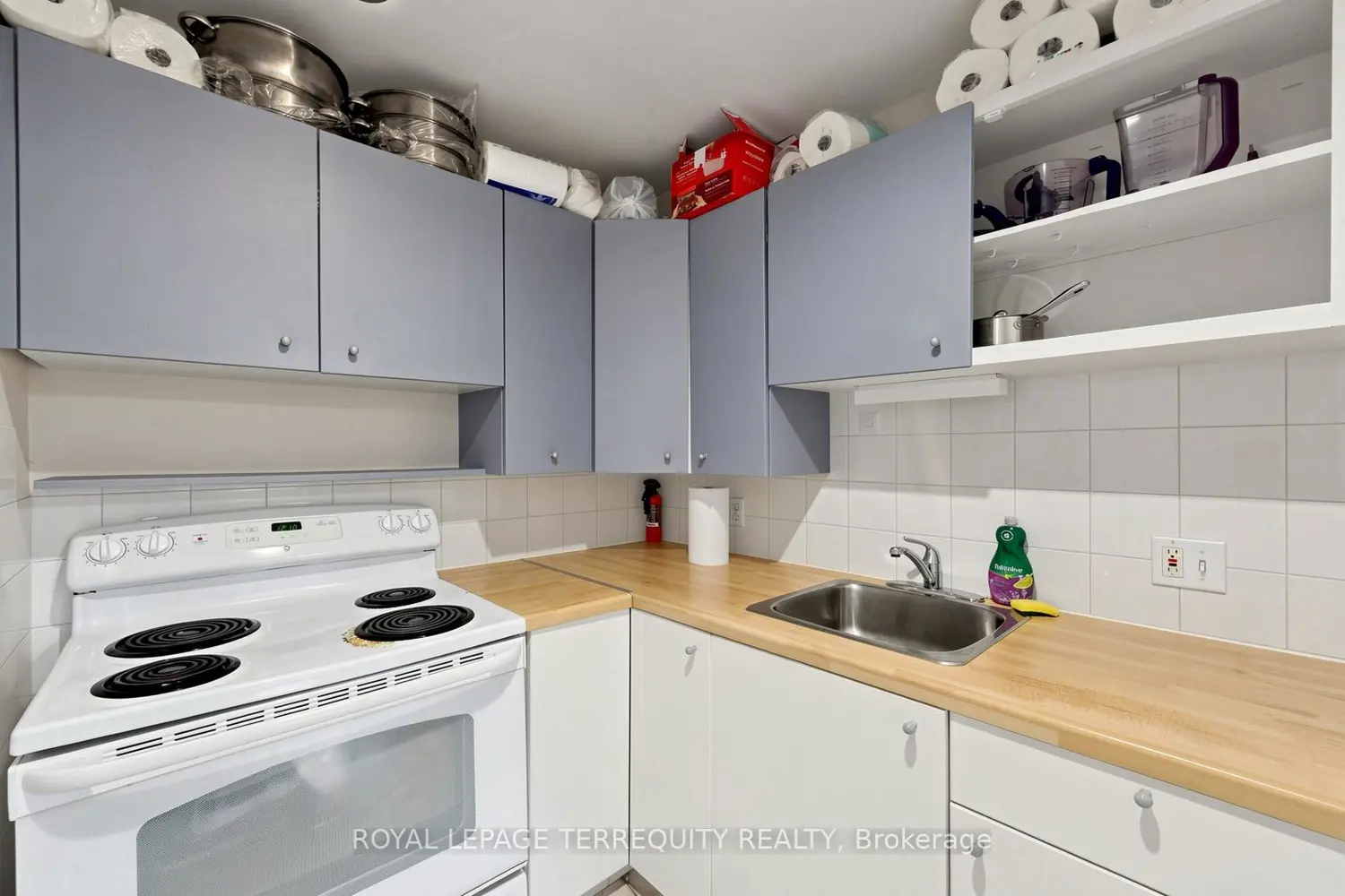 321 Lakeshore Road photo 5