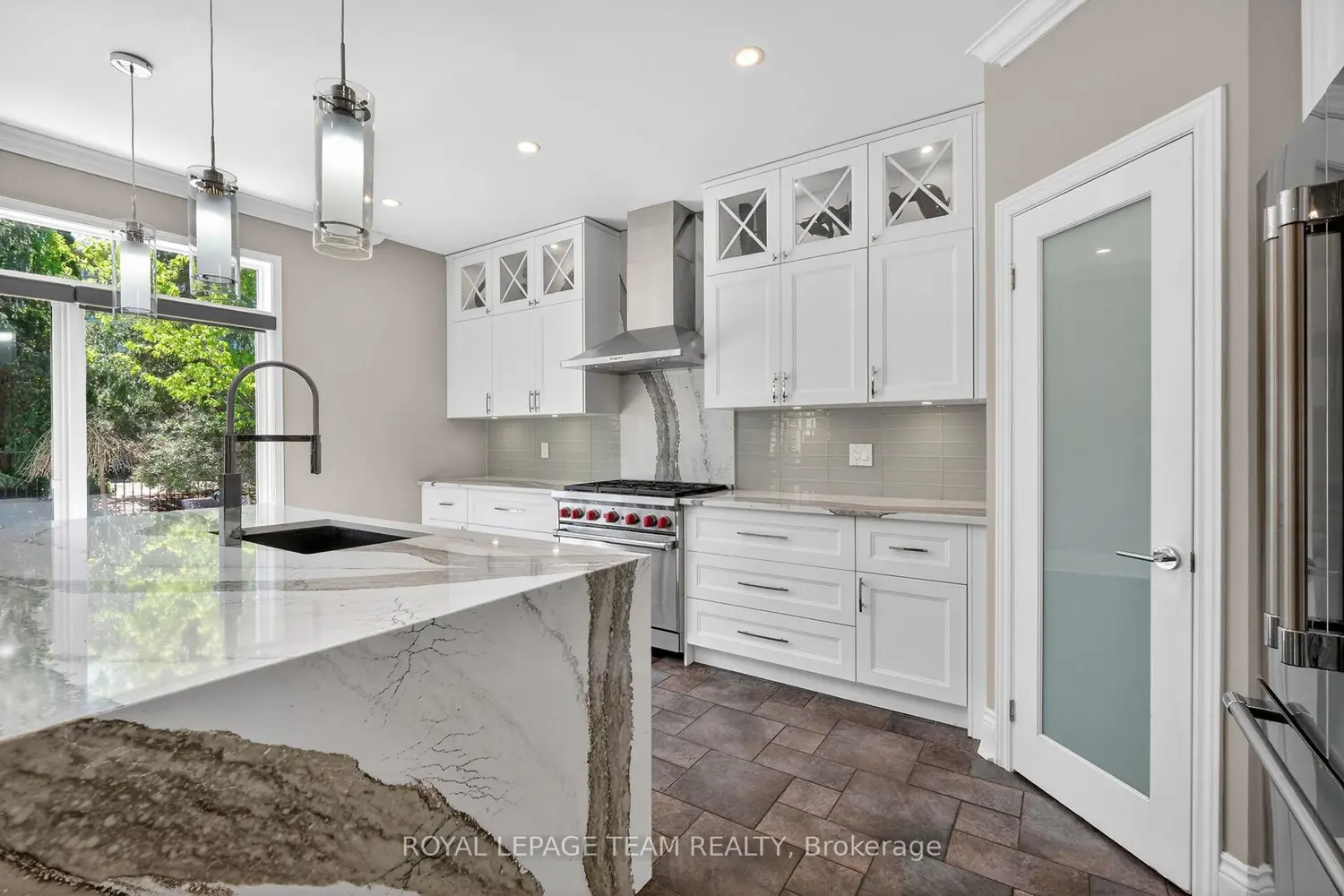 2886 Brigham Way photo 2