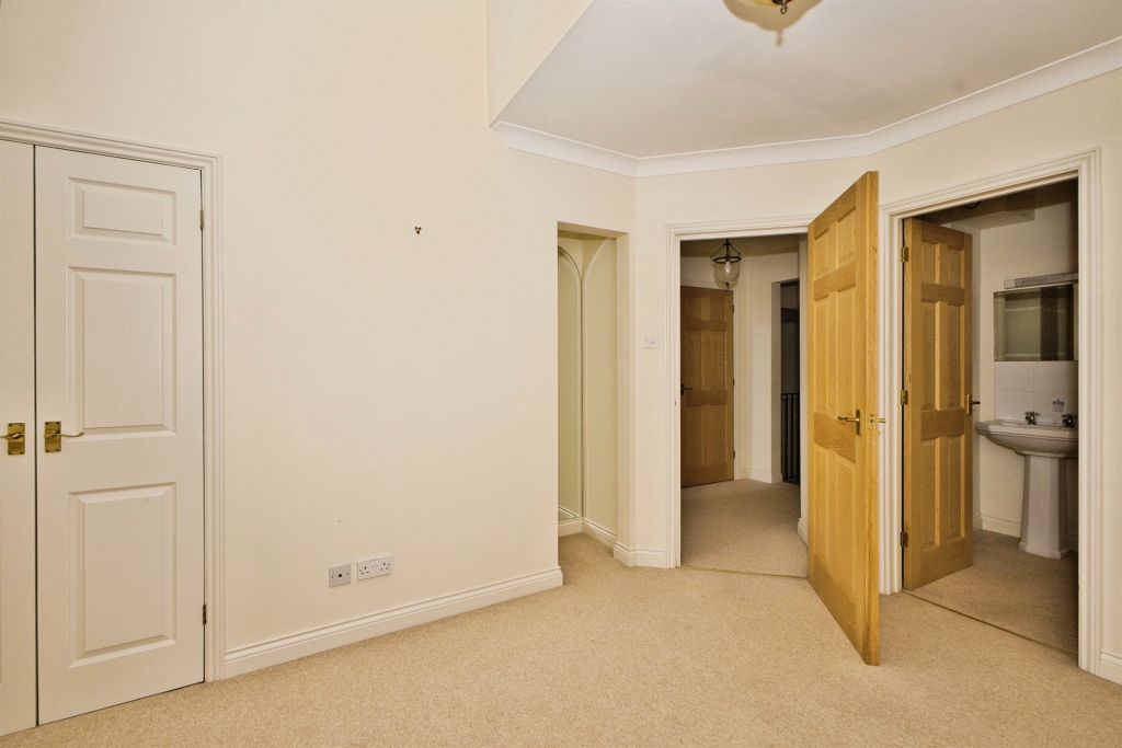Additional image 12 of 3 bed flat for saleMoffats Drive, South Horrington Village, Wells BA5